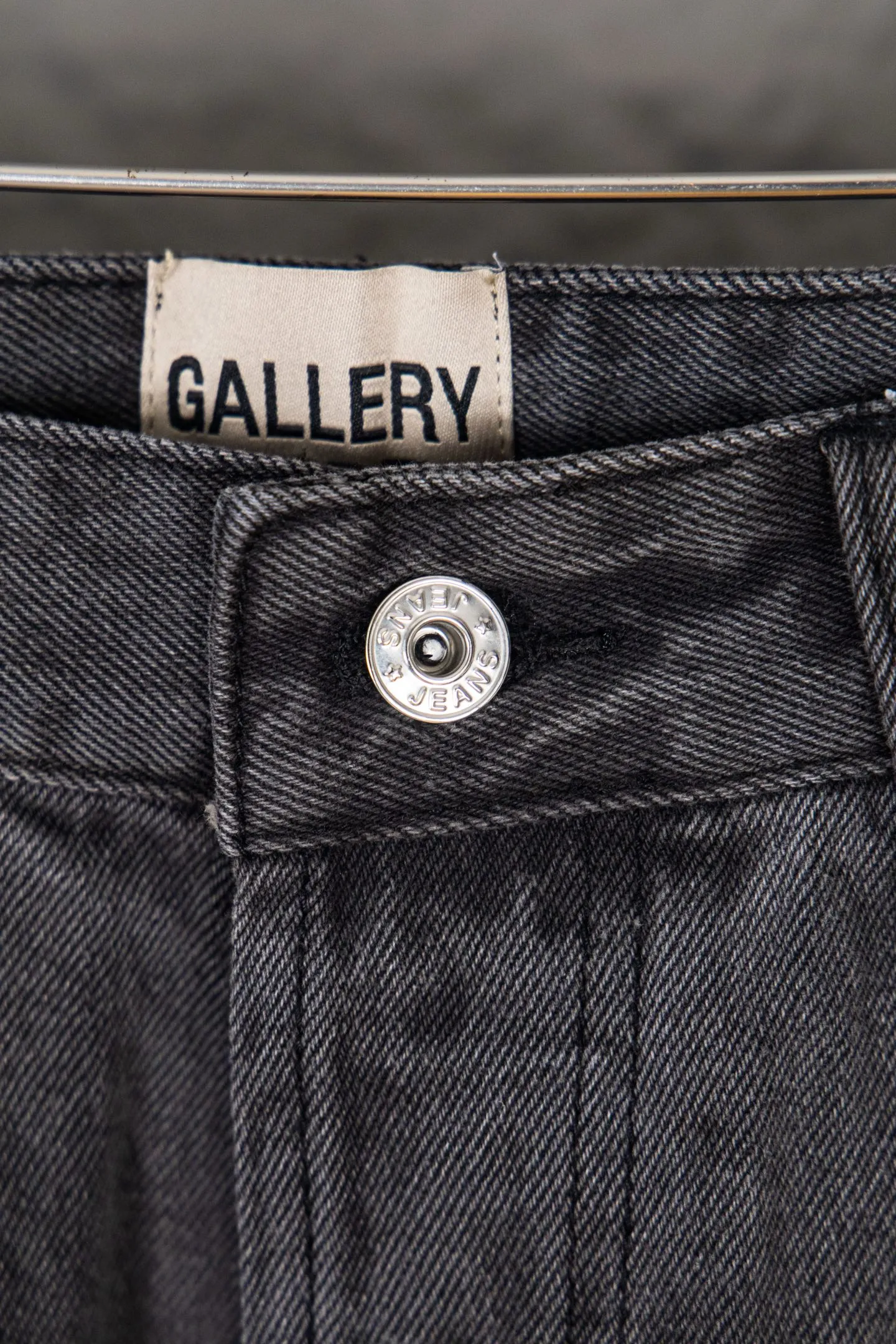 Style number: M401 P250 GALLERY DEPT. Spliced ​​ink splash denim print logo bell bottoms washed jeans Color: black blue Code number: 28 30 32 34
